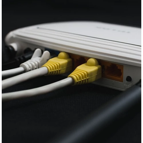 Switch beüzemelése, beállítása - munkadíj - Ft/switch