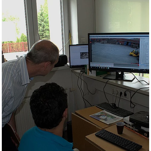 Betanítás: rendszer felhasználói szintű kezeléséhez  - munkadíj - rendszerenként, projektenként eltérő díj